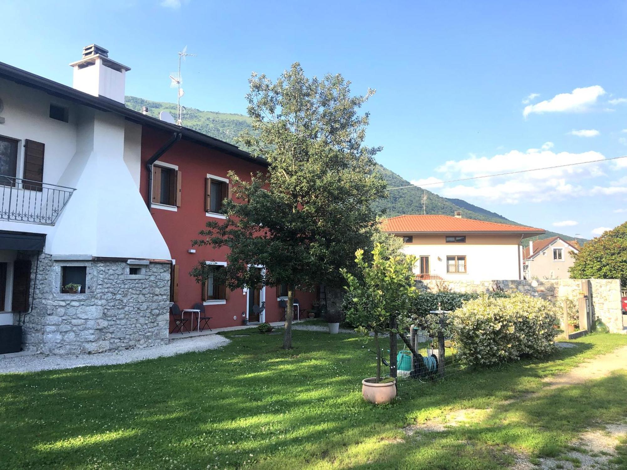 Affittacamere Al Castello Travesio Exteriör bild